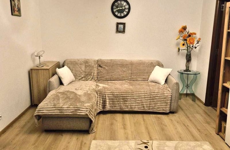 Location d’un appartement confortable de 3 pièces, 75 m², Piața Gorjului, Bucarest, Roumanie